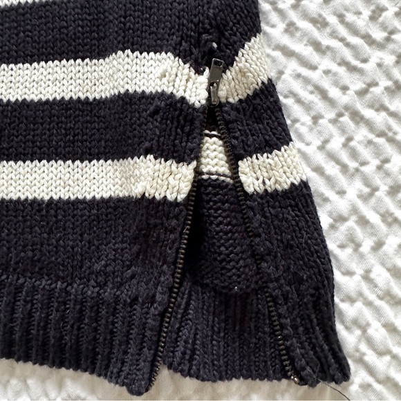 Cupcakes and Cashmere Striped Black & White Sweater, Zipper Accents, Size Small - Picture 7 of 10